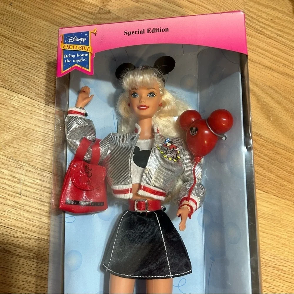 Vintage Disney Barbie Doll NWT 25th Anniversary Walt Disney World Balloon Mickey